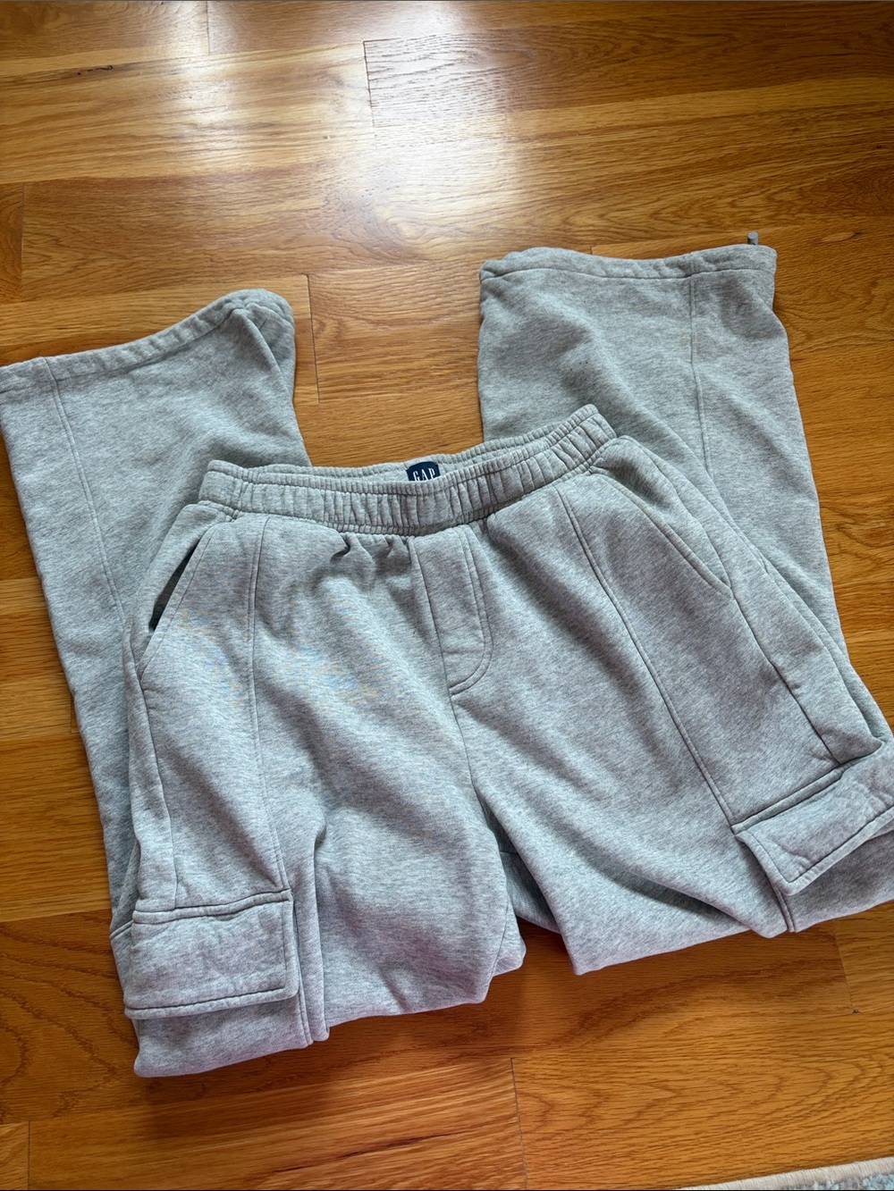 GAP Light Gray Women's Cargo Jogger Sweatpants